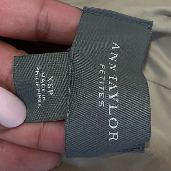 Cream Color Jacket - Picture 4 of 4